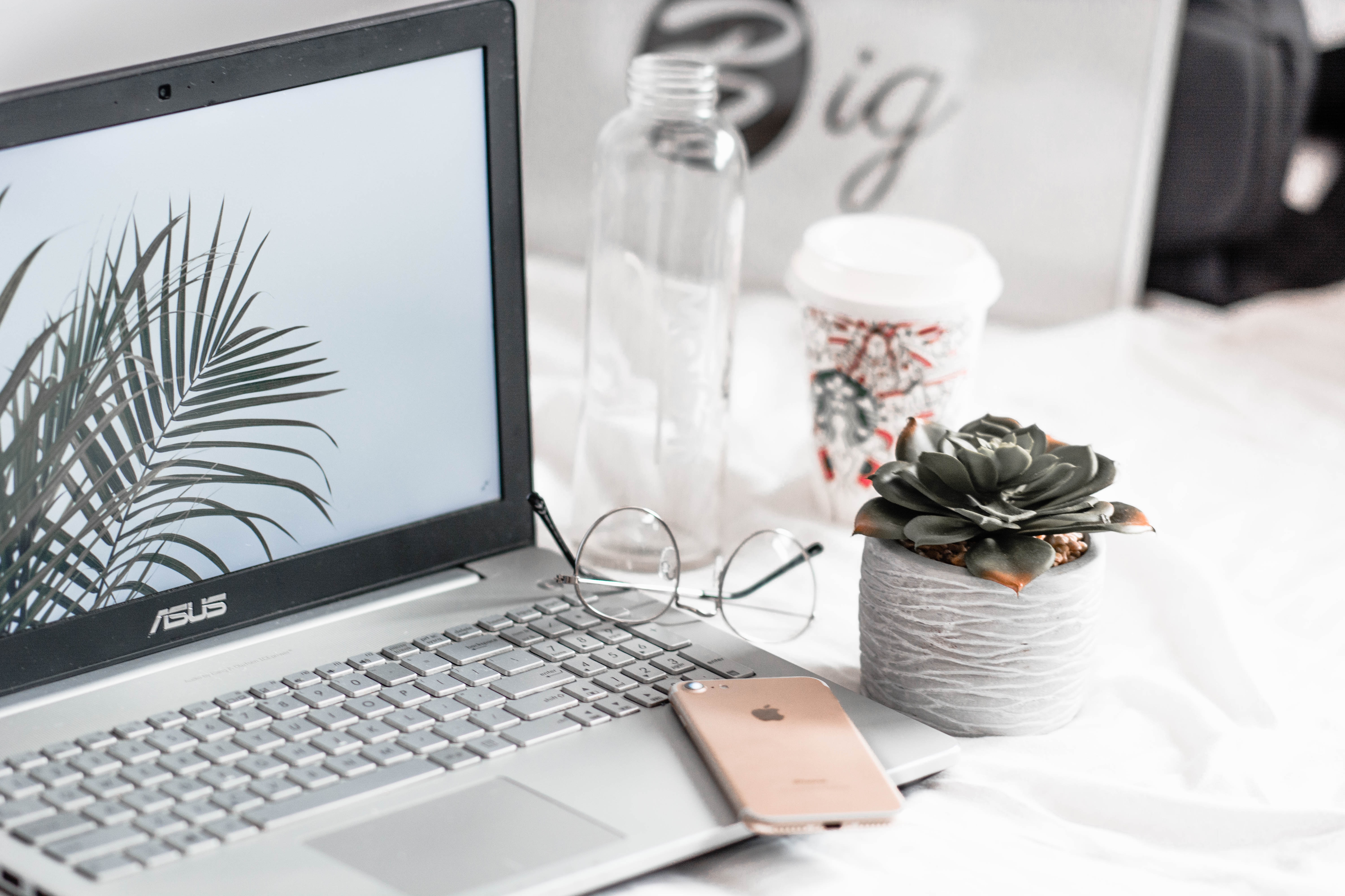 Espacio preparado para una sesión de terapia online